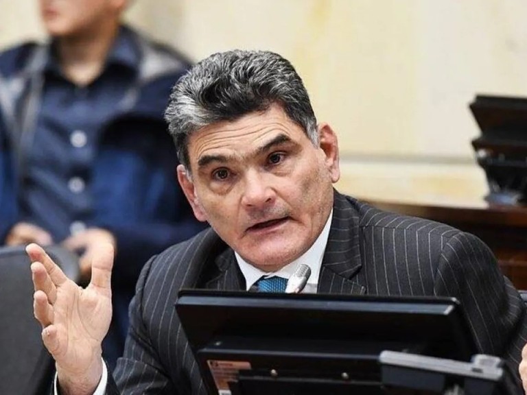 Gregorio Eljach podría recibir el respaldo de los conservadores en la carrera por la Procuraduría
