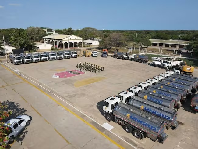 Los polémicos carrotanques de la Ungrd están dañándose en bases militares de La Guajira