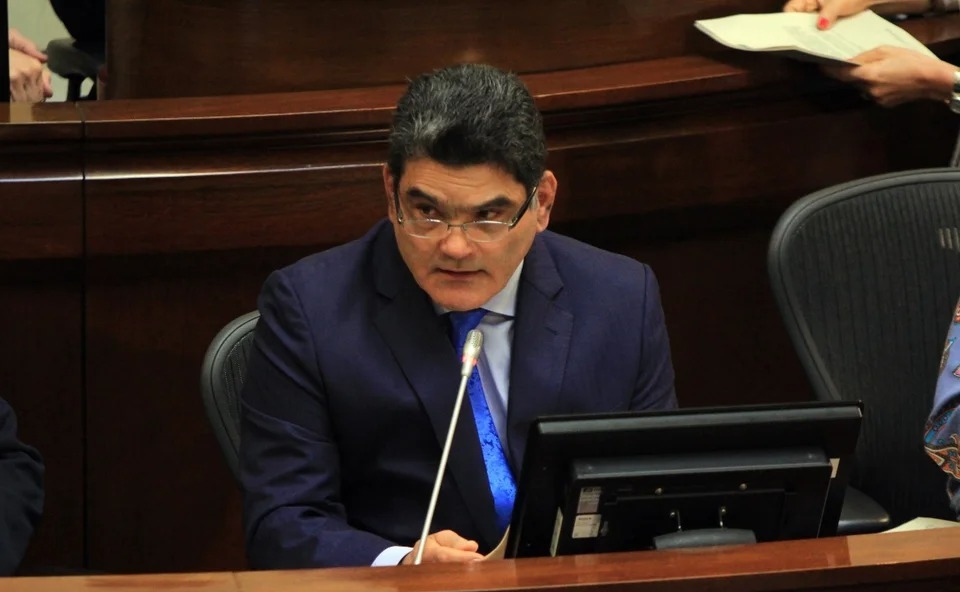 Con tutela intentan tumbar a Gregorio Eljach como candidato a la procuraduría