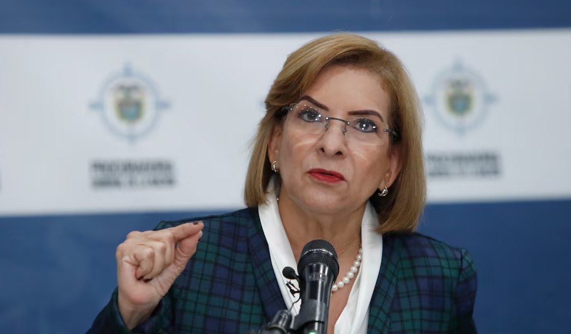 "Lleva dos años y no veo nada": Procuradora sobre Minigualdad