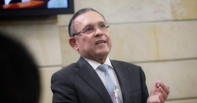 Presidente del Congreso advirtió que el presupuesto para 2025 debe ser decretado por 511 billones