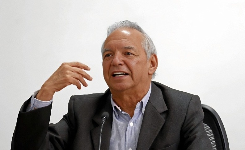 Colombia intentará saldar sus deudas nacionales e internacionales: Minhacienda