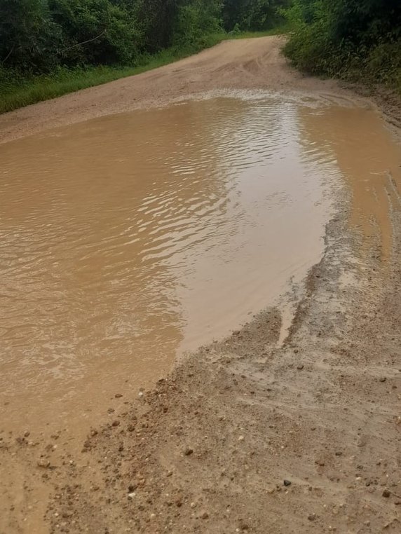 Bañada en zanjas y huecos