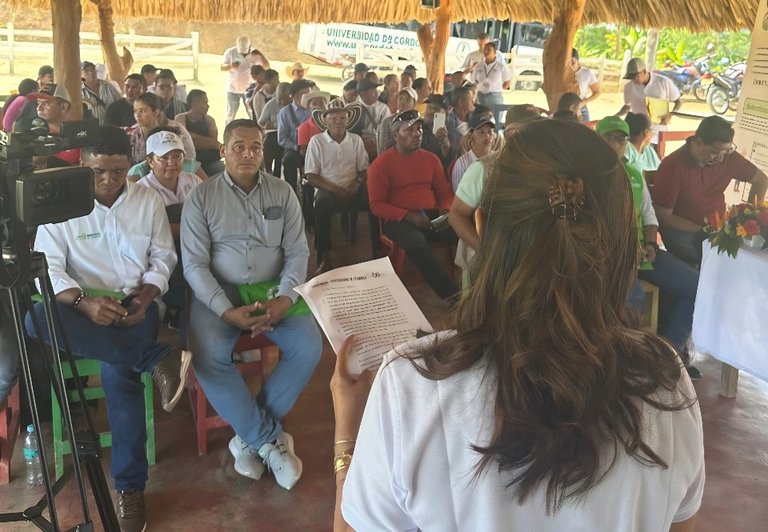 Unicor enseñó a campesinos a elaborar y usar biofertilizantes en sus cultivos