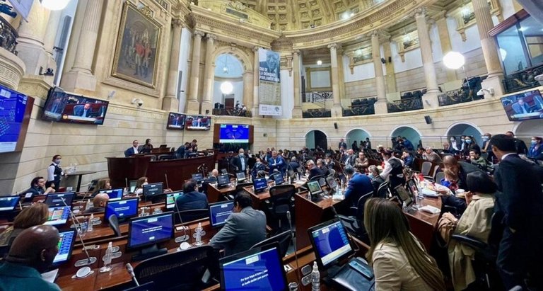 Semana de receso en el Congreso ya no va
