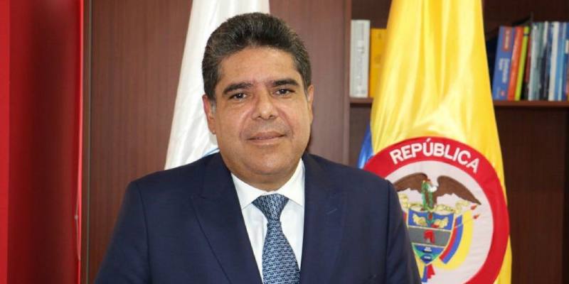Contralor advirtió de posibles reformas tributarias en el futuro