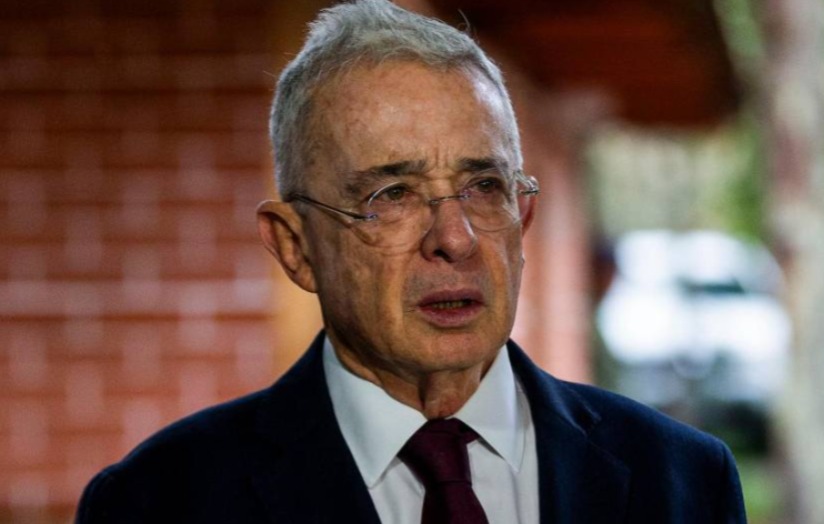¿Por qué se retiró de audiencia?