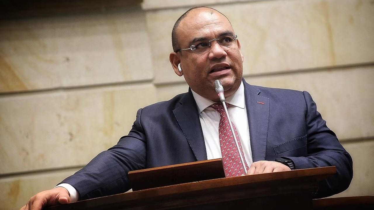 Presentaron proyecto para que departamentos y alcaldías financien a la Fuerza Pública