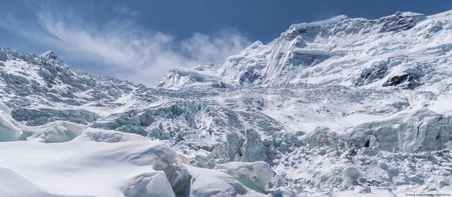 Lanzaran libro sobre virus hallados en los glaciares