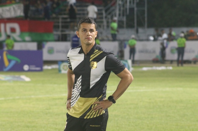 Águilas se quedó sin técnico