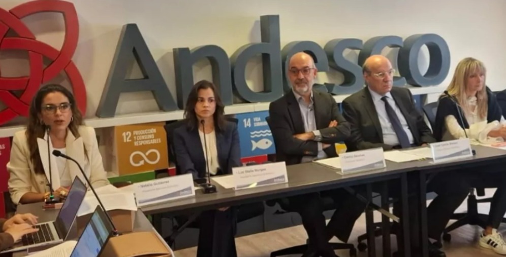 Advierten apagón por millonaria deuda