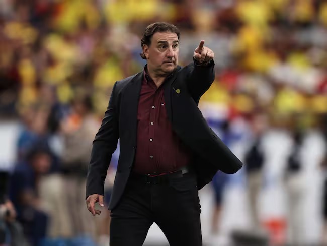Mandaron a espiar a la 'Tricolor'