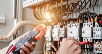 Podrían aumentar las facturas por falta de pago del Gobierno al sector eléctrico