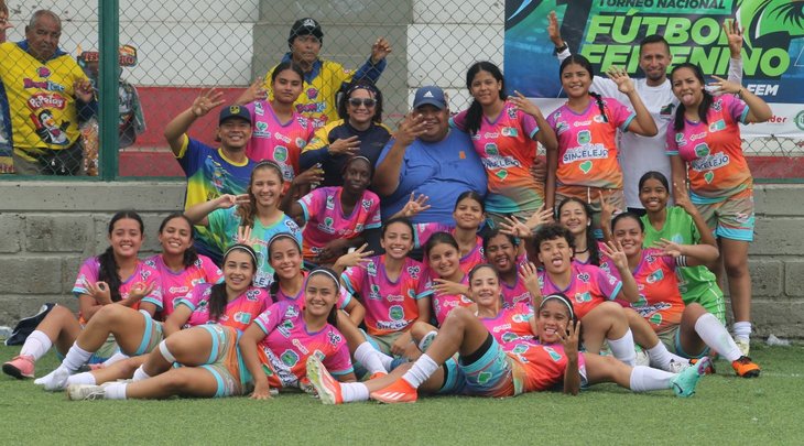 Planet F. C. y Acuarin Formas Íntimas ganaron la Sincelejo Fem Cup