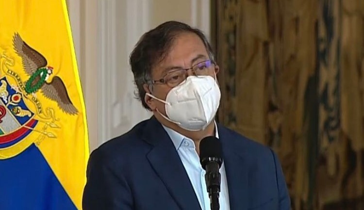 Petro lo volvió a hacer, no asistió a evento por gripa