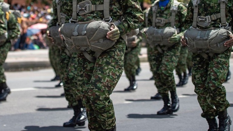 Cuatro militares destituidos e inhabilitados por 16 años