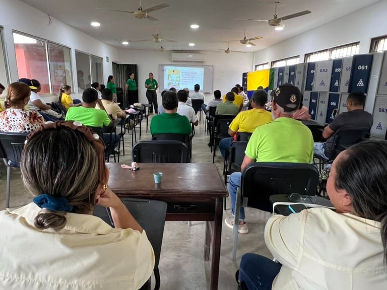 Alcalde trabaja por el bienestar de los menores