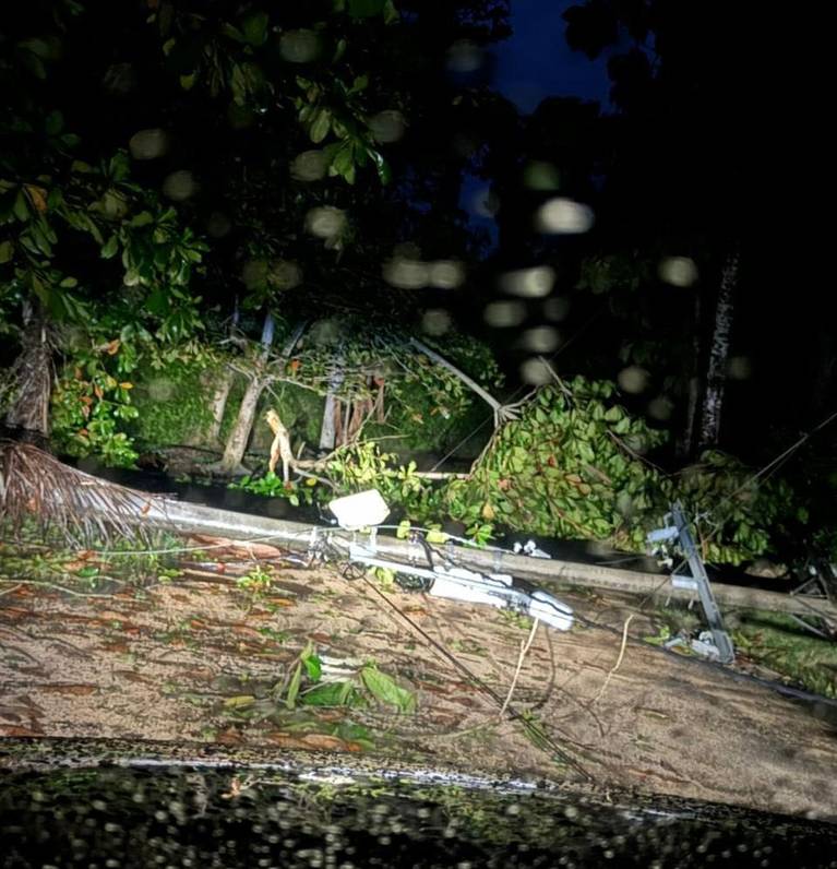 Lluvias dejaron sin luz a 14 municipios