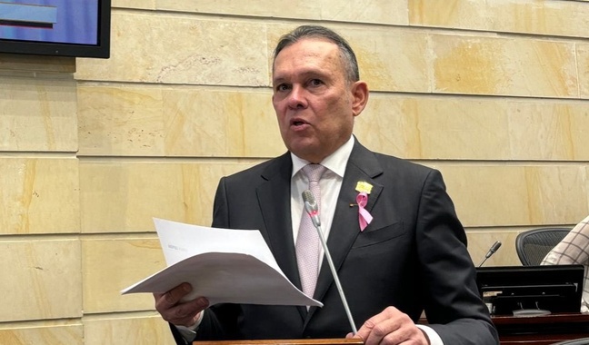 Efraín Cepeda Impulsa proyecto para reducir plazo de devolución de impuestos