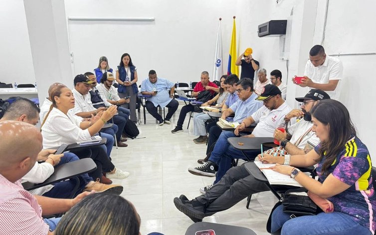 Delegación del Gobierno llegó a Caucasia para iniciar diálogos con los mineros