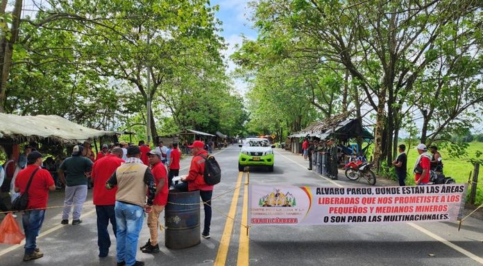 Desabastecimiento de combustible por bloqueos