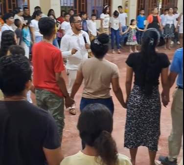 Iglesia trabaja la salud mental con los jóvenes