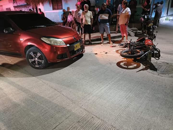 Accidente de tránsito en Corozal dejó a un joven herido