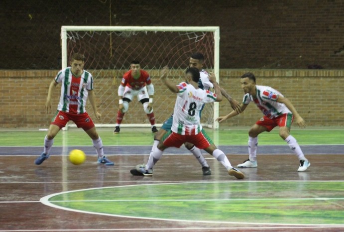 Sabaneros goleó a Meta y clasificó