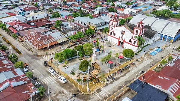 Guaranda estrena un nuevo parque principal