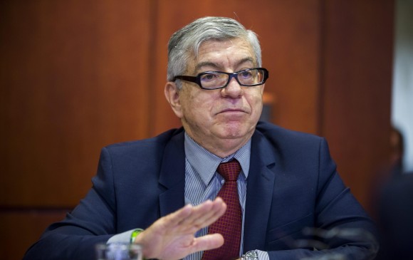 César Gaviria fue reelegido como director del Partido Liberal