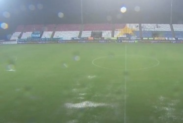 El partido entre Jaguares y Pereira fue detenido por lluvia