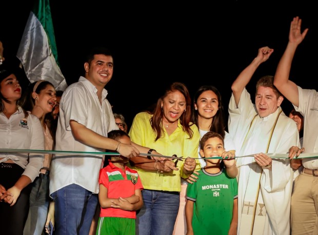 Gobernadora Lucy García inauguró la vía Buenavista - Sincé