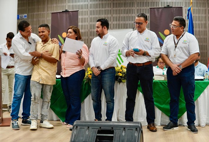 Más de mil beneficiados con CrediFá$il