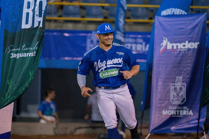 Vaqueros le pone sabor sananterano a su roster