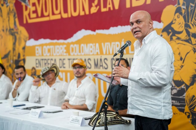 Piden a la JEP remitir las actuaciones contra Mancuso a Justicia y Paz