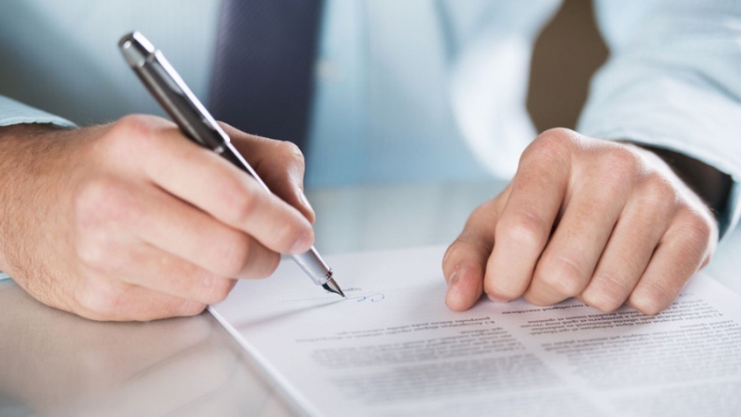 Abren indagación por presuntas irregularidades en contrato de Invías