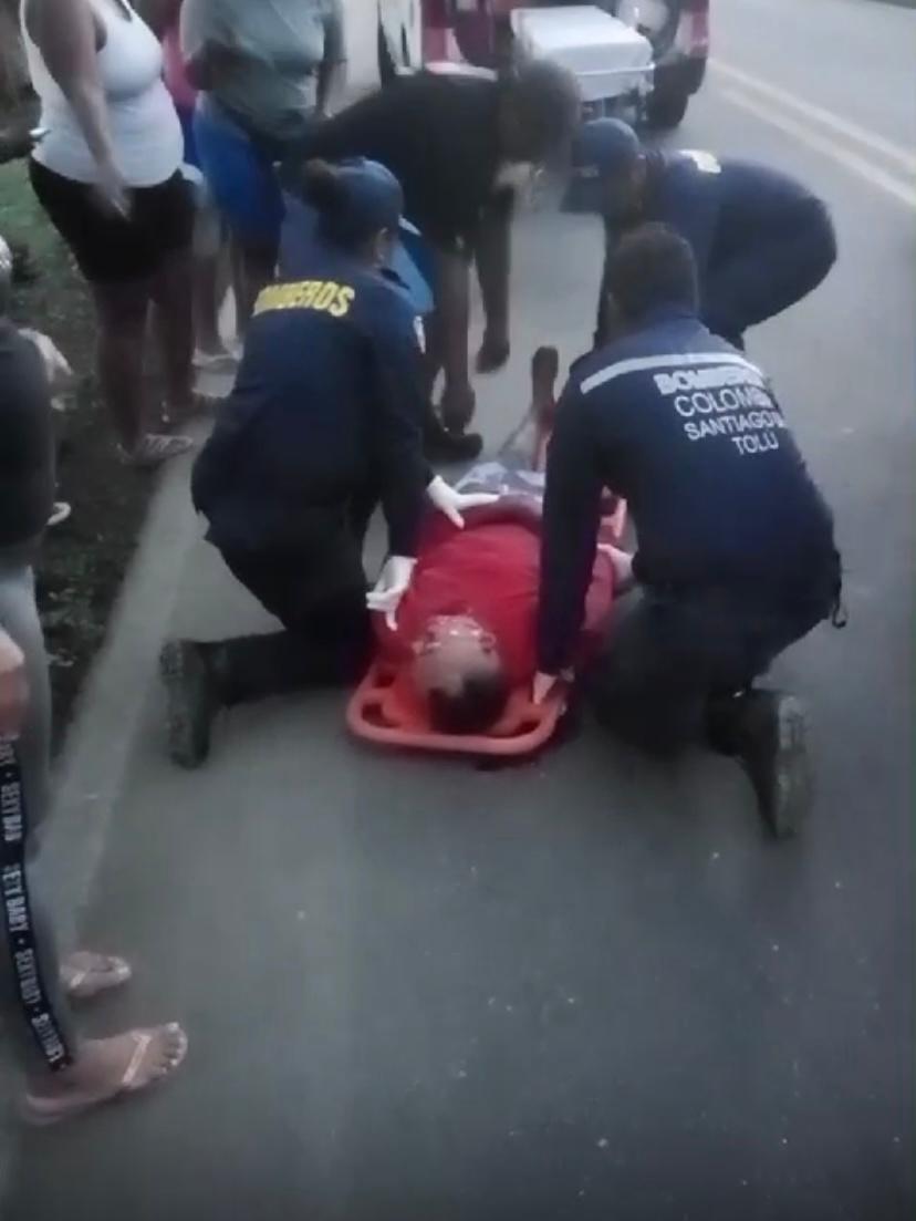 Chocó contra un caballo y murió