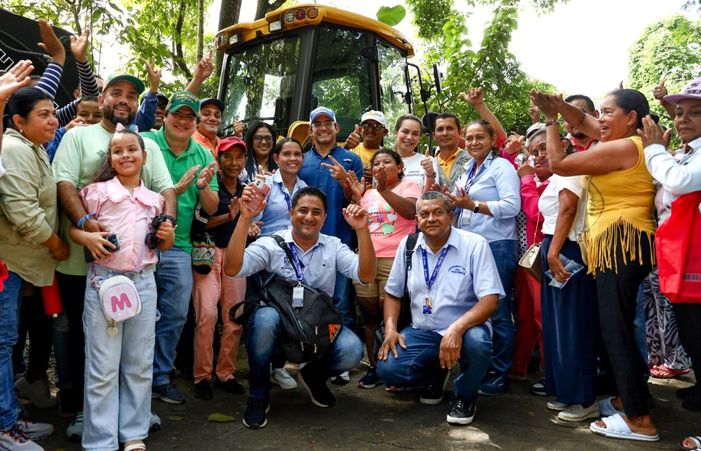 Loma Grande tendrá una vía de fundamento