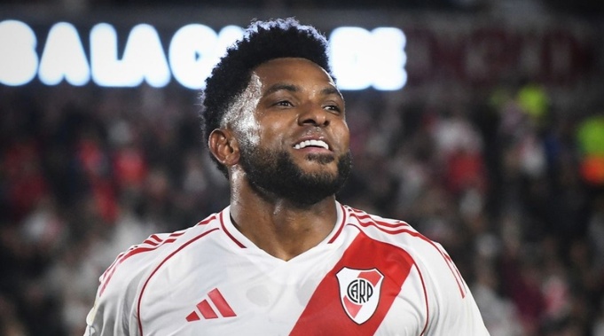 ¿Miguel Borja compartirá equipo con Lionel Messi?