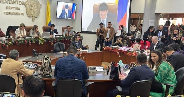 Reforma a la Salud no convence, no hubo debate