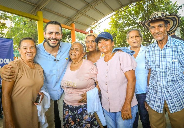 Gobernador de Córdoba anunció reinicio de obras para llevar agua potable a zona rural de Montería