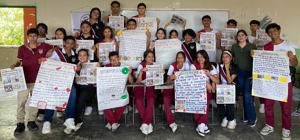 En la I. E. San Antonio de Padua participaron en Prensa Escuela