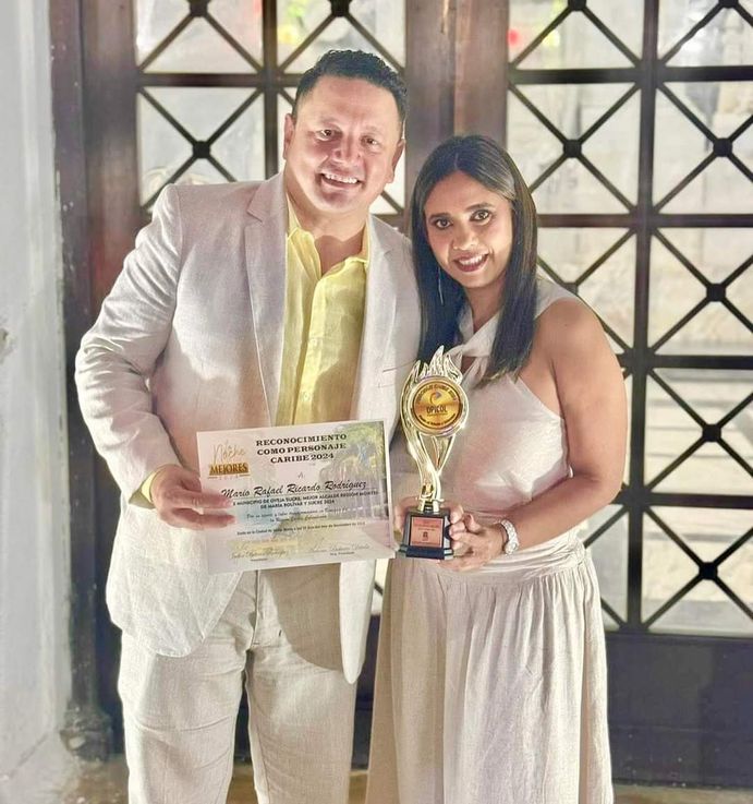 Alcalde de Ovejas fue reconocido en la Noche de los Mejores