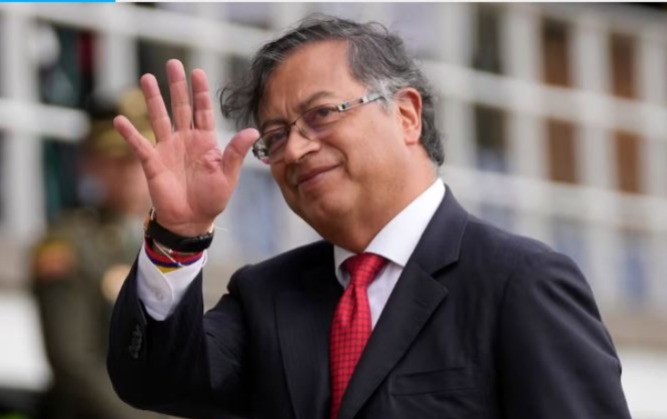 Eln volvió a lanzar la red y Petro cayó otra vez