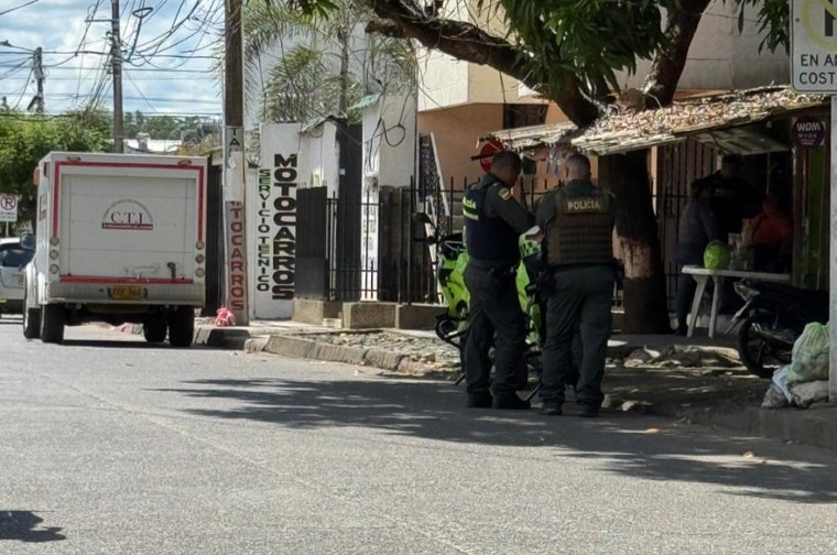 Los encañonaron y los robaron