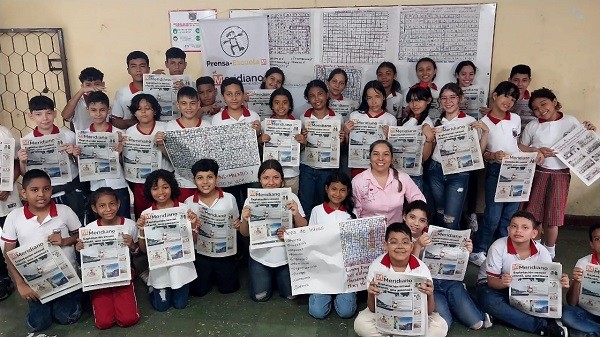 Jóvenes de la I. E. Antonio Lenis,  en talleres de Prensa Escuela