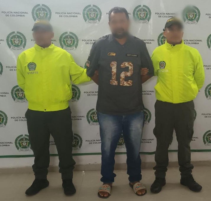 Habría cometido actos sexuales con una menor de edad