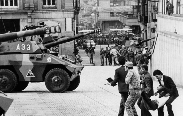 Hallan restos de Guillermo Elvencio Ruiz, comandante del M-19