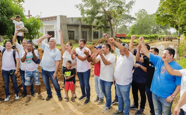 Cereté sigue avanzando de la mano de Said Bitar: Inicia pavimentación de vía clave