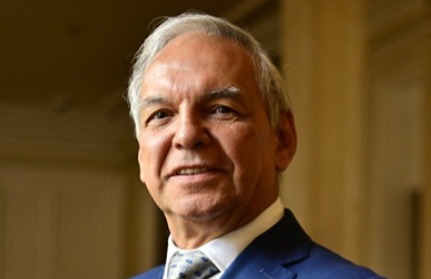 Revelan audios que vinculan al ministro de Hacienda en un presunto intento de soborno
